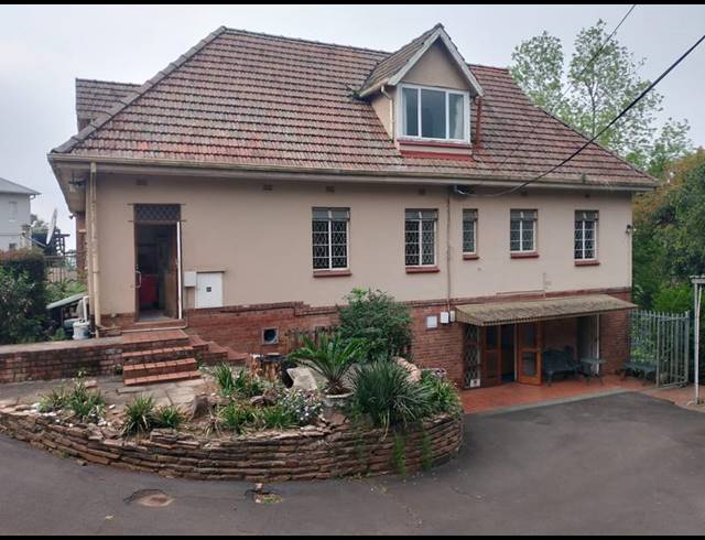 OFFICE FOR SALE IN TOWN HILL